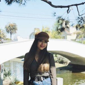 Meet your Posher, Andrea